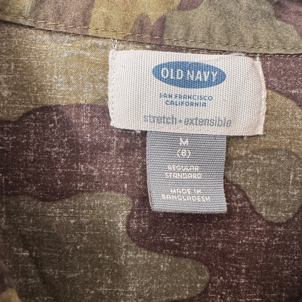 Old Navy Boys Camouflage Button-Down Shirt in‎ Green & Brown